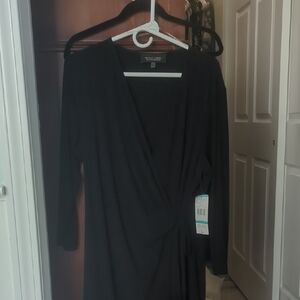 Evan Picone Elegant Black Wrap Dress